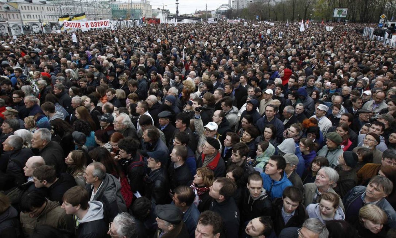 Manifestantes protestam contra Putin em Moscou Foto: SERGEI KARPUKHIN / REUTERS