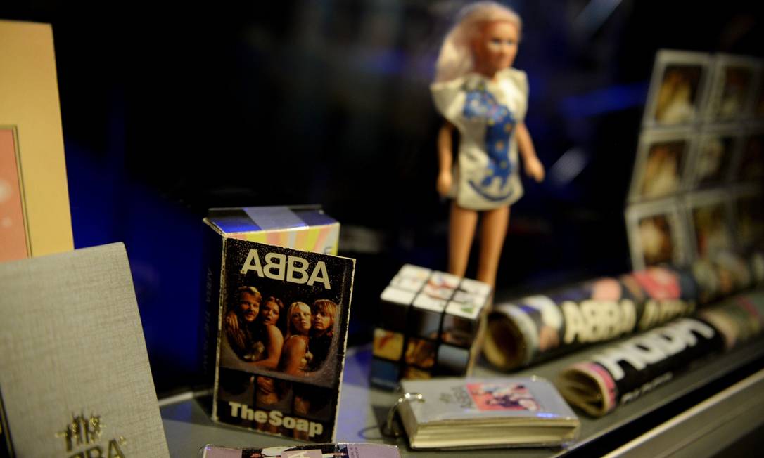 Memorabilia em exposição no museu do Abba. Até sabonetes foram vendidos com o rosto dos quatro músicos Foto: SCANPIX SWEDEN / REUTERS