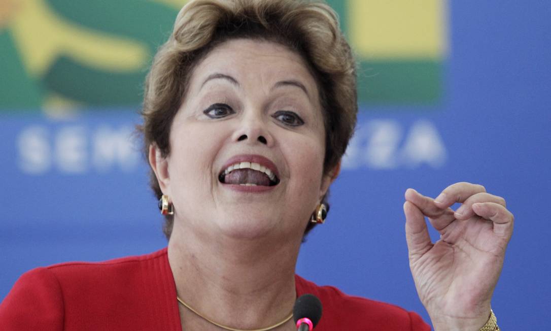 
Dilma no lançamento do programa Brasil Melhor: “Leviandade política é grave porque ela não afeta a pessoa, ela afeta o país”’
Foto: O Globo / Jorge William