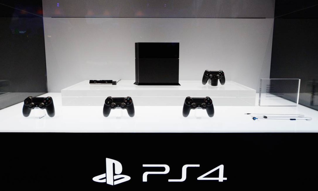 PlayStation 4 vai cobrar assinatura para que gamers possam jogar