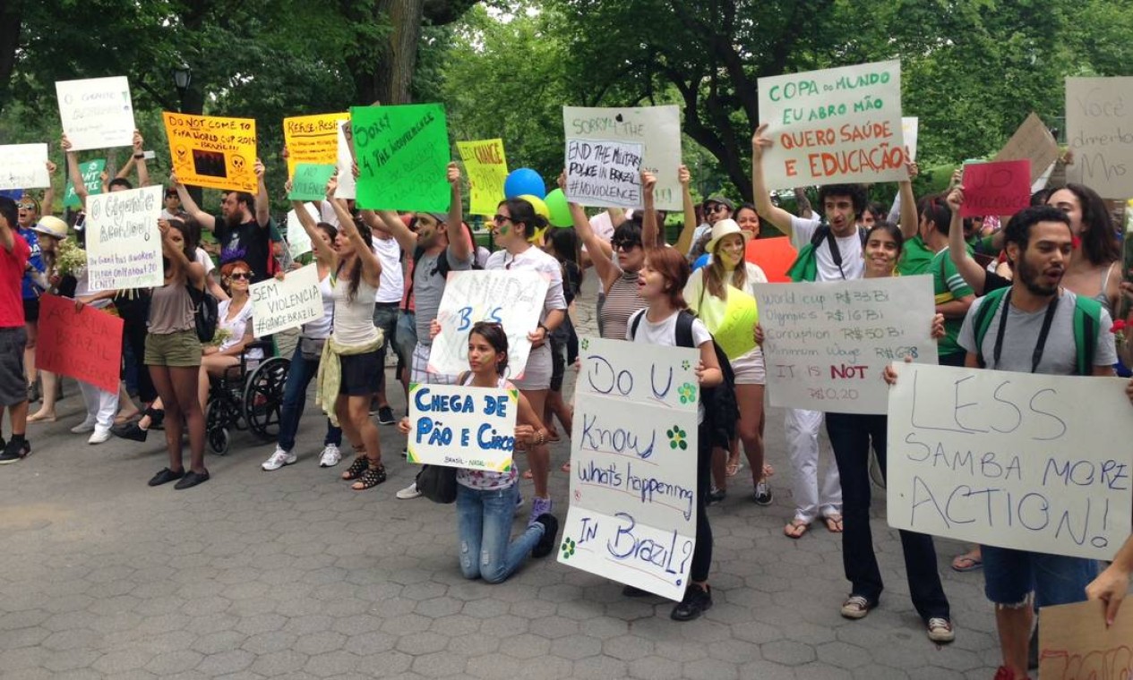 Protesto de brasileiros no Central Park, em Nova York Foto: Isabel de Luca