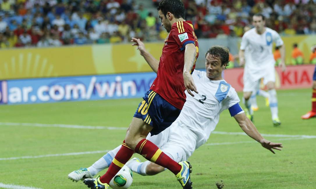 
Para o capitão uruguaio, desgaste físico prejudicou o desempenho de sua seleção contra a Espanha
Foto: Victor R. Caivano / AP