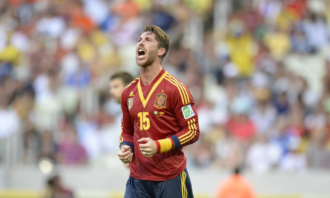 Sergio Ramos durante a partida contra a Nigéria. Zagueiro é titular absoluto da seleção espanhola Foto: Lluis Gele / AFP