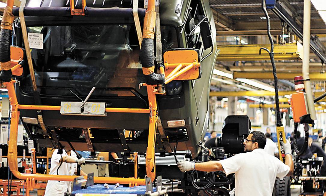 
Fábrica da MAN, em Resende, recebe investimento de R$ 1 bilhão
Foto: FOTO: Pedro Kirilos