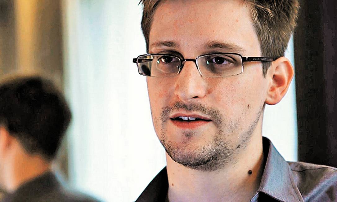 
Edward Snowden. Ex-técnico da NSA revelou a rede secreta de vigilância aos cidadãos
Foto: The Guardian / REUTERS/6-6-2013