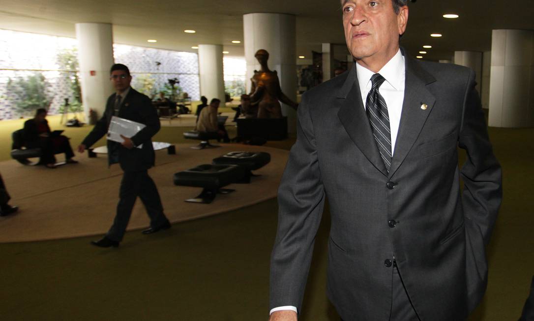 
Deputado federal Valdemar Costa Neto (PR-SP) Foto:
Ailton de Freitas
/
O Globo / 11-09-2013
