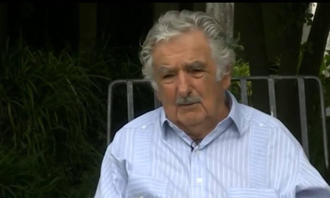 O ex-presidente uruguaio, José Mujica, em entrevista à CNN sobre a crise na Venezuela Foto: Reprodução