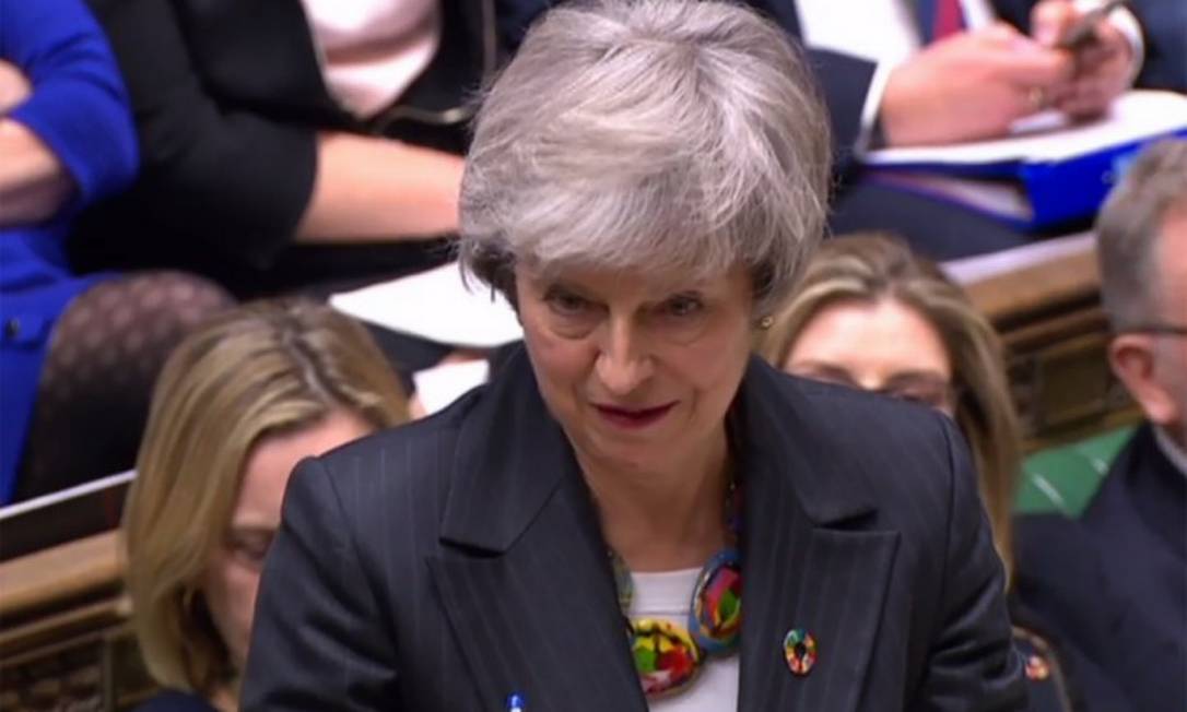 A primeira-ministra Theresa May em novo embate sobre o Brexit no Parlamento britânico Foto: AFP