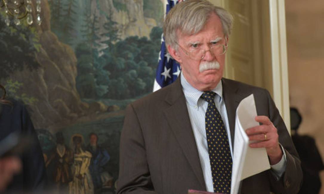 O conselheiro de Segurança Nacional americano John Bolton, que nesta sexta-feira recomendou 'com veemência que atores externos ao hemisfério ocidental não utilizem recursos militares na Venezuela' Foto: AFP