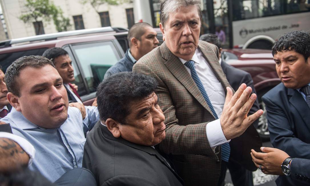 García, que tentou pedir asilo ao Uruguai, chega à Promotoria para depor em novembro de 2018 Foto: ERNESTO BENAVIDES / AFP