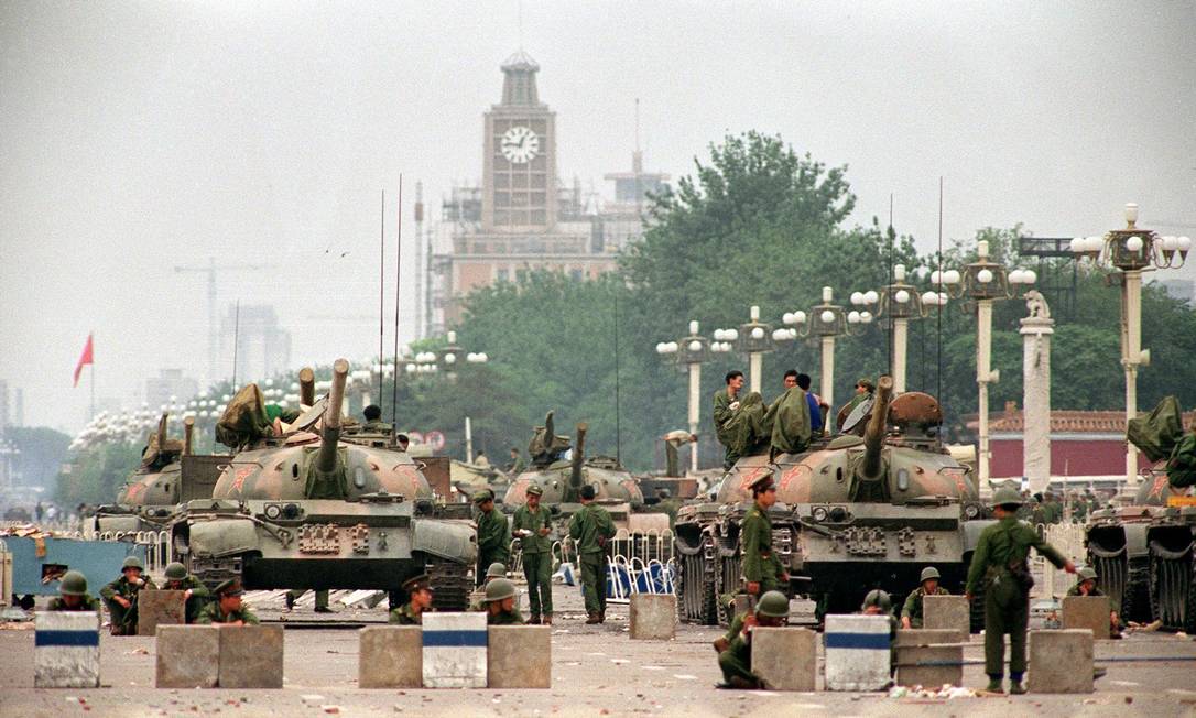 Em raro pronunciamento, governo chinês diz que repressão na Praça da ...