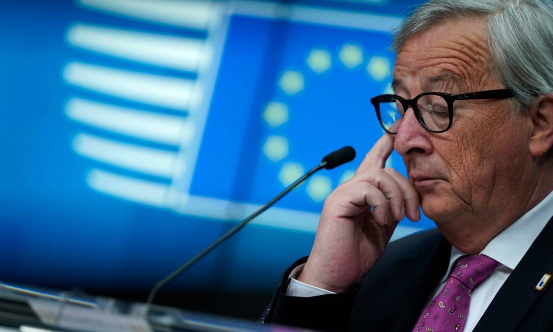 O presidente da Comissão Europeia Jean-Claude Juncker durante uma entrevista coletiva em Bruxelas Foto: KENZO TRIBOUILLARD / AFP 21-6-19