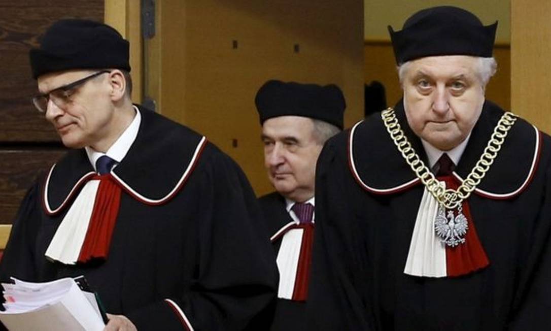 Juízes do Tribunal Constitucional da Polônia Foto: Reuters