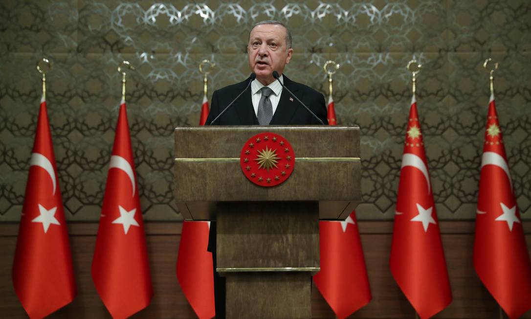 Erdogan fala em simpósio em Ancara: intervencionismo crescente provoca choque com vizinhos Foto: MURAT CETINMUHURDAR/PPO / via REUTERS