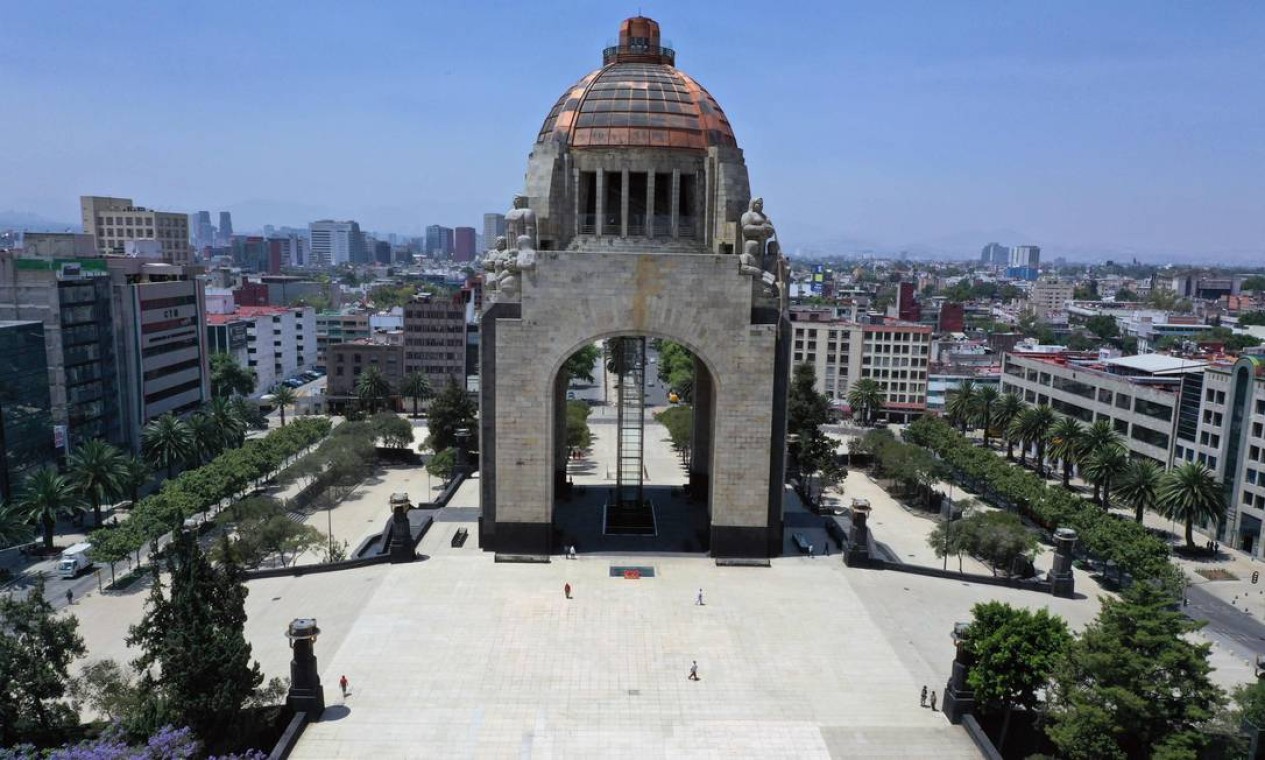Monumento da Revolução, na Cidade do México Foto: ALFREDO ESTRELLA / AFP