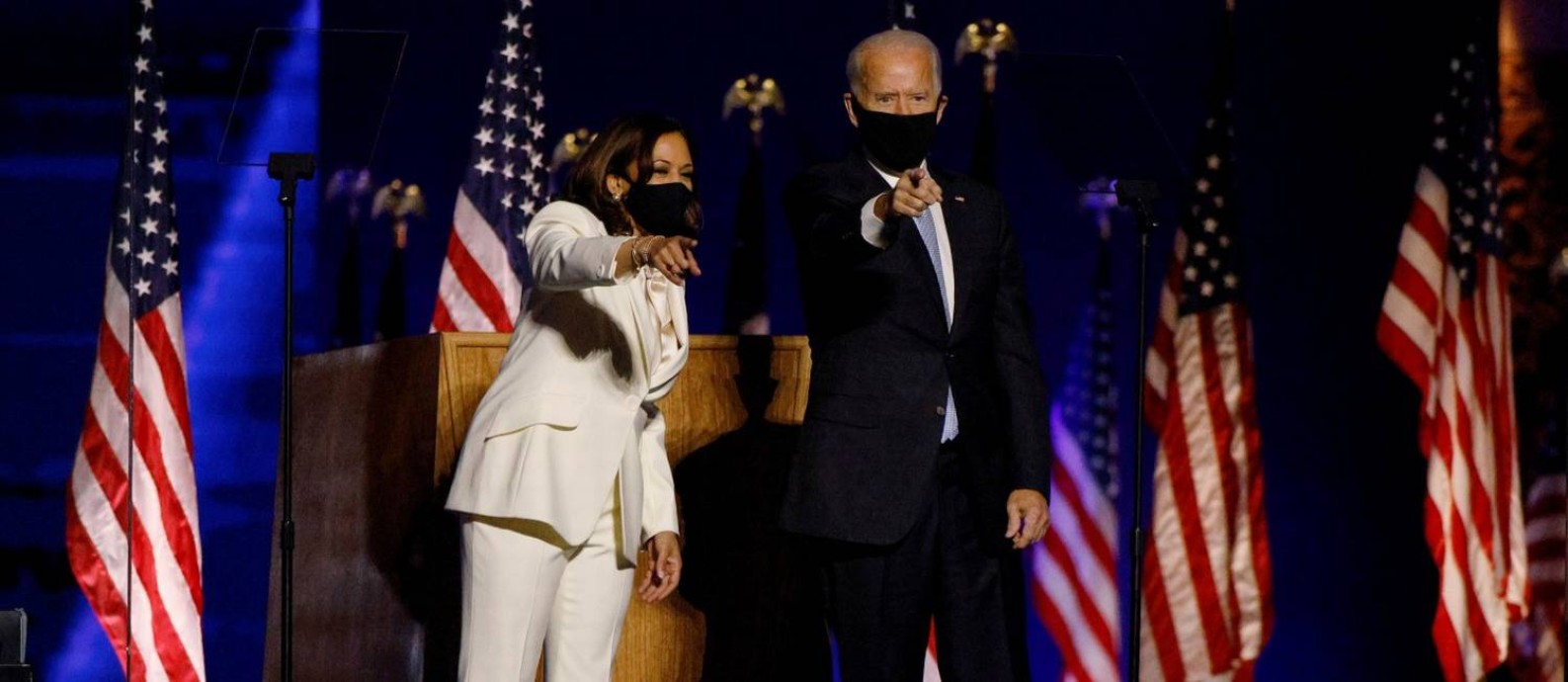 Os candidatos da chapa democrata, vencedora das eleições presidenciais americana de 2020, Kamala Harris e Joe Biden Foto: JIM BOURG / REUTERS