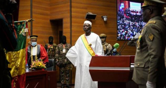 Militares detêm presidente e primeiro-ministro do Mali, em possível novo golpe de Estado - Vimarsana News
