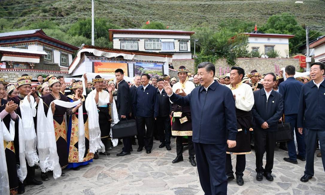 Xi Jinping, líder da China, em visita oficial ao Tibete Foto: Xinhua