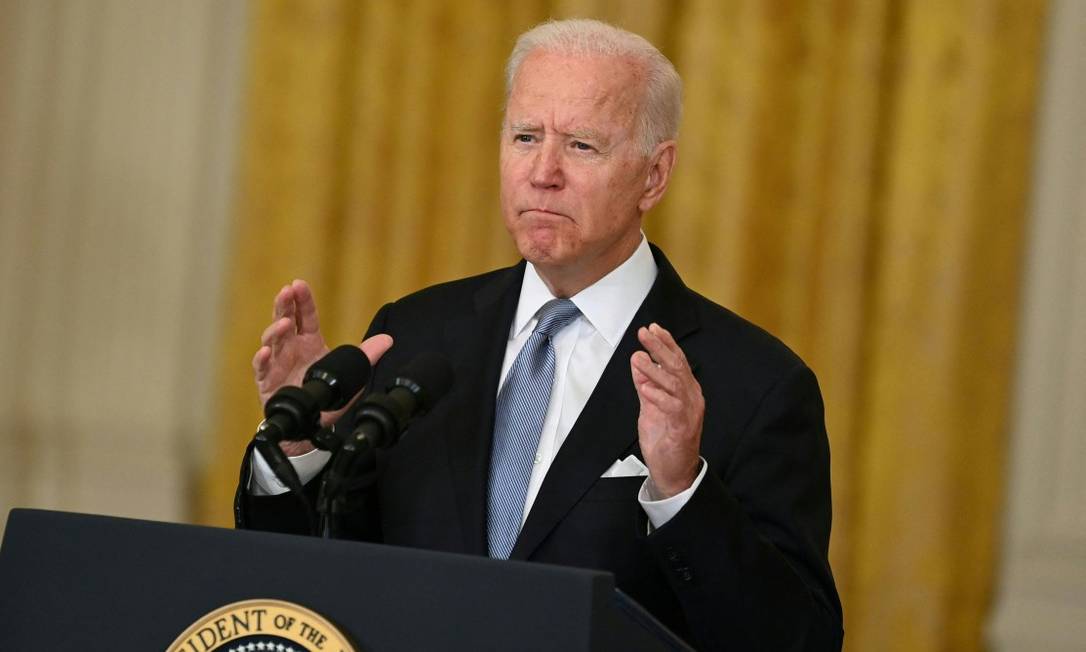 O presidente dos Estados Unidos, Joe Biden, em discurso sobre a saída do Afeganistão na Casa Branca nesta segunda-feira Foto: BRENDAN SMIALOWSKI / AFP