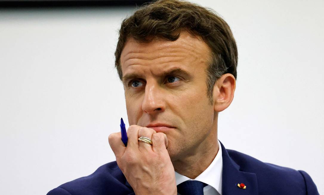 O presidente da França, Emmanuel Macron, foi reeleito neste domingo Foto: LUDOVIC MARIN / AFP