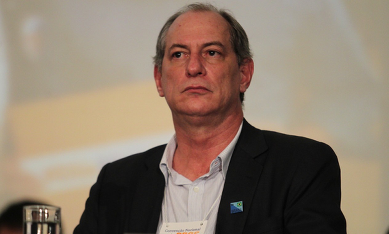 Ciro Gomes defende anula o de processos de Lula mas critica