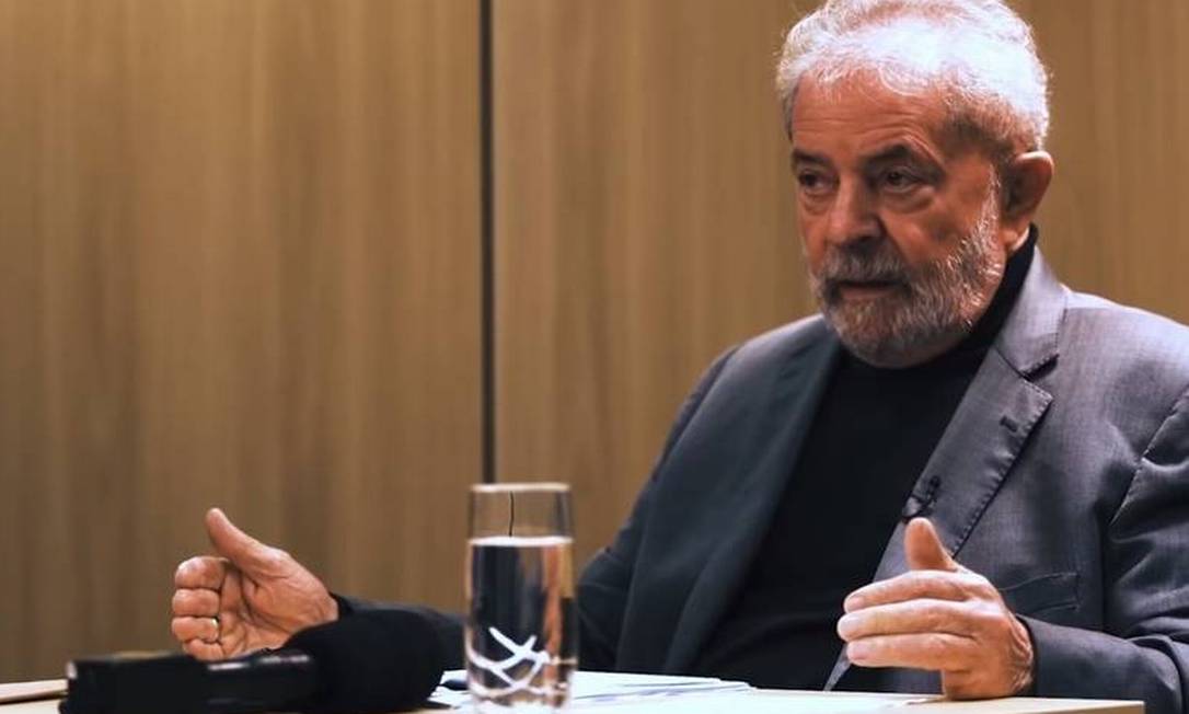 Lula concede entrevista na prisão (15/05/2019) Foto: Reprodução