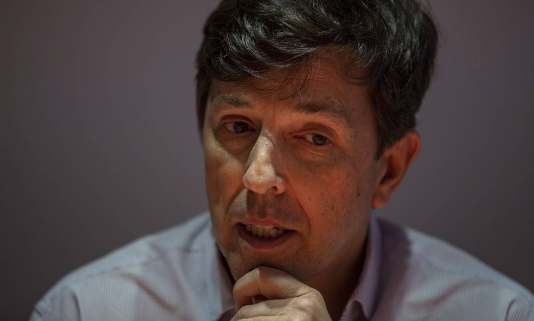 Candidato a presidente pelo Novo em 2018, João Amoêdo planeja se candidatar novamente em 2022, mas enfrenta resistências no partido Foto: Alexandre Cassiano / Agência O Globo