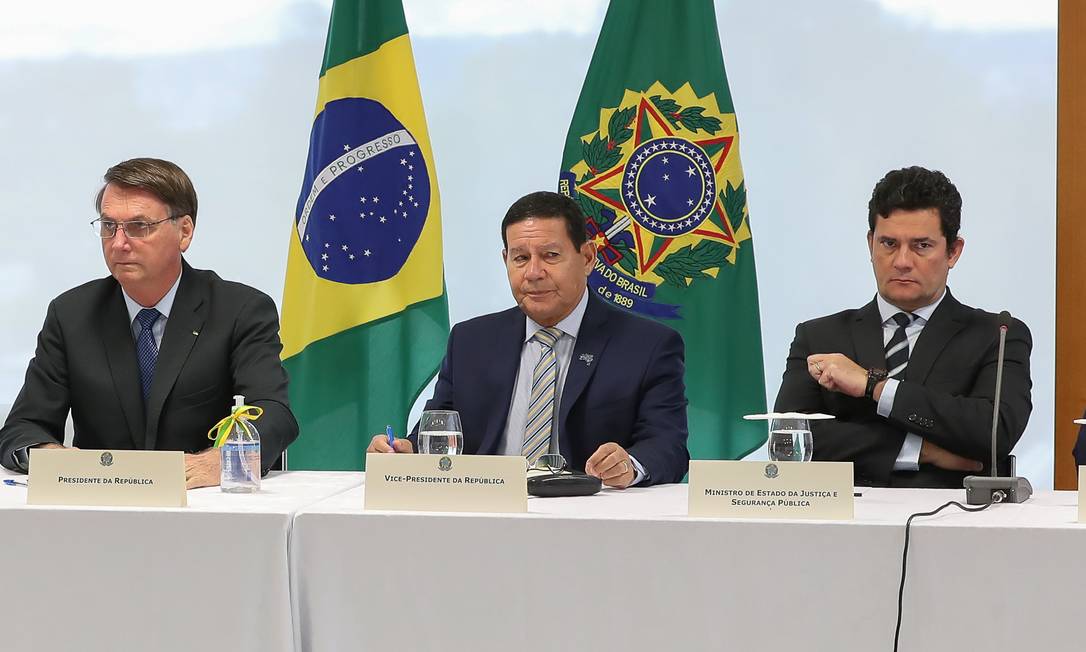 Reunião realizada entre Bolsonaro e ministros dia 22 de abril, que foi citada por Sergio Moro como prova de interferência do presidente na PF Foto: Marcos Correa / Agência O Globo