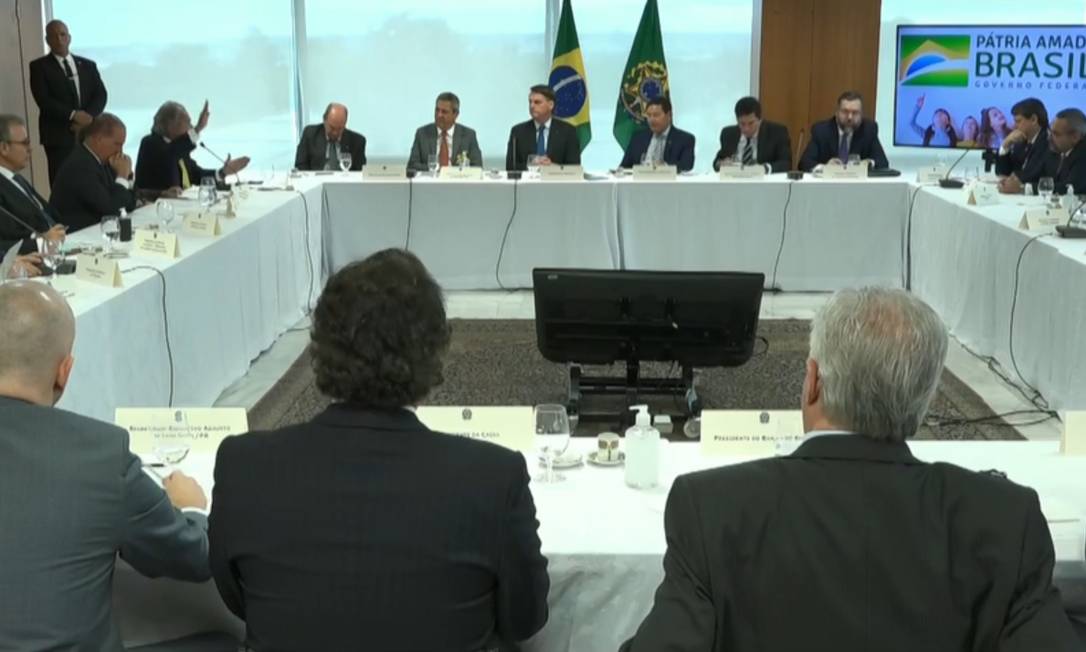 Imagem do vídeo de reunião ministerial com o presidente Jair Bolsonaro Foto: Reprodução / Agência O Globo