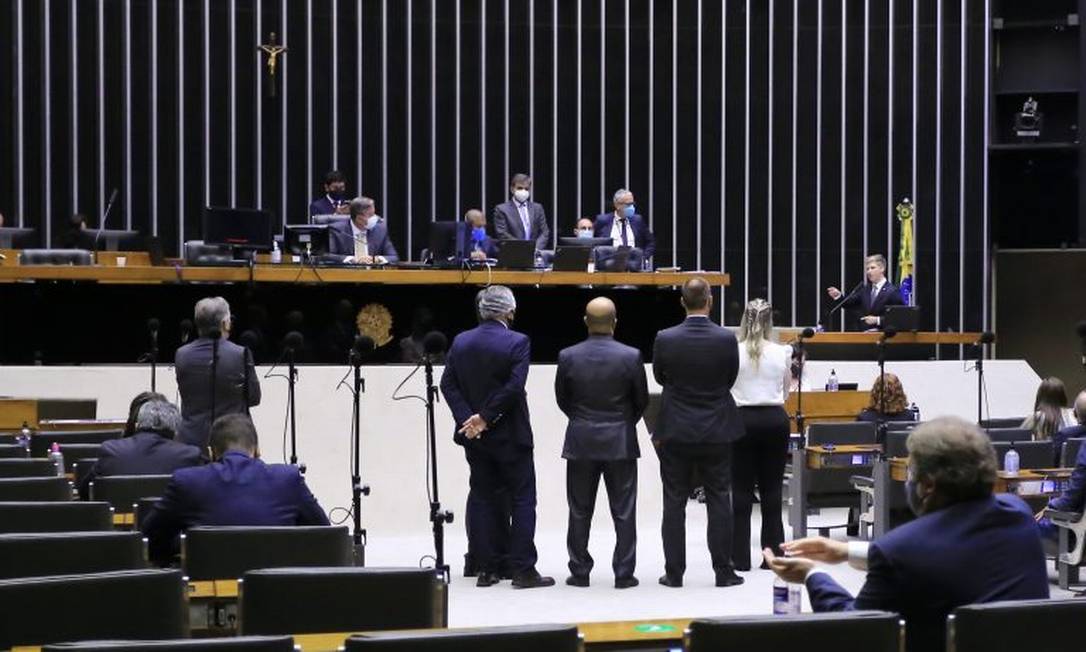 Deputados confirmam prisão de Daniel Silveira em votação no Plenário Foto: Michel Jesus/Câmara dos Deputados