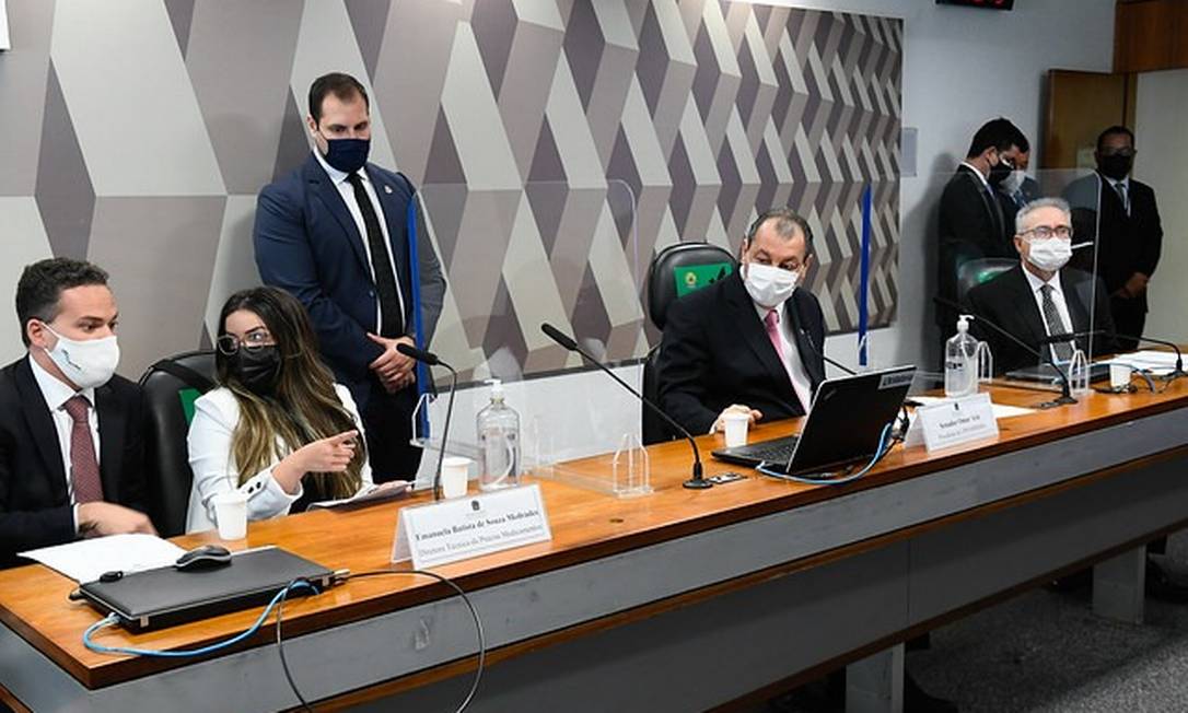 Emanuela Medrades depõe à CPI da Covid Foto: Marcos Oliveira/Agência Senado