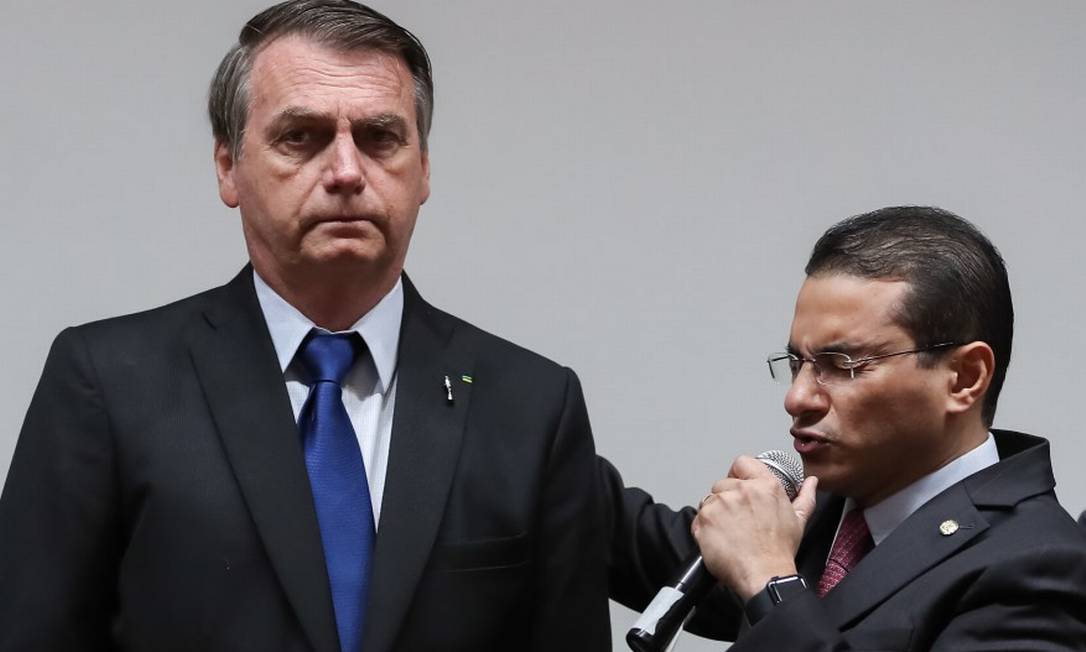 Bolsonaro e Marcos Pereira: presidente do Republicanos disse que chefe do Executivo "até agora só atrapalhou" Foto: Marcos Corrêa / Presidência / 10/07/2019