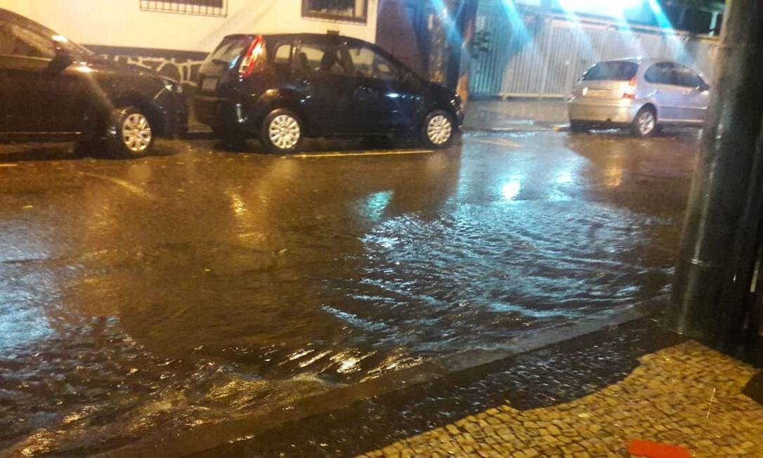 Chuva forte deixa o Rio em estágio de atenção Jornal O Globo