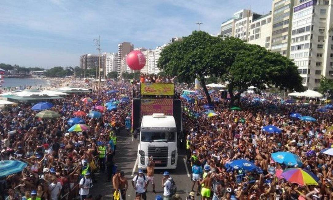 Bloco da Favorita desfilou em 2017 e 2018, em Copacabana Foto: Foto: Camila Zarur