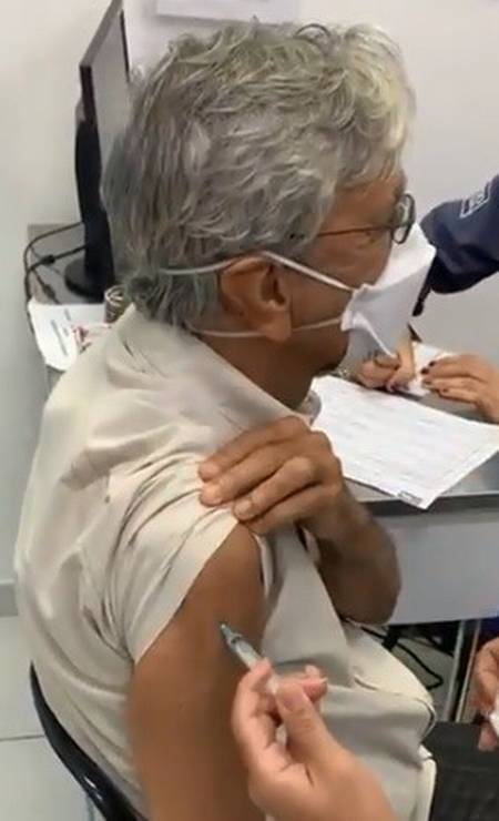Caetano Veloso, 78 anos, foi vacinado no Rio de Janeiro: "Sempre acho que vacinar-se é o certo", disse o músico Foto: Divulgação