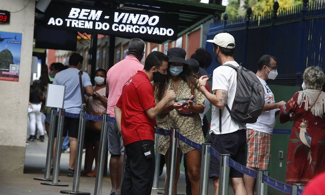 Passaporte da vacina continua sendo cobrado no Trem do Corcovado Foto: Fabiano Rocha / Fabiano Rocha