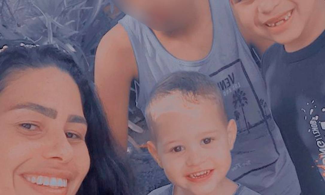 Stephanie Peixoto é acusada de matar os dois filhos a facadas Foto: Redes sociais