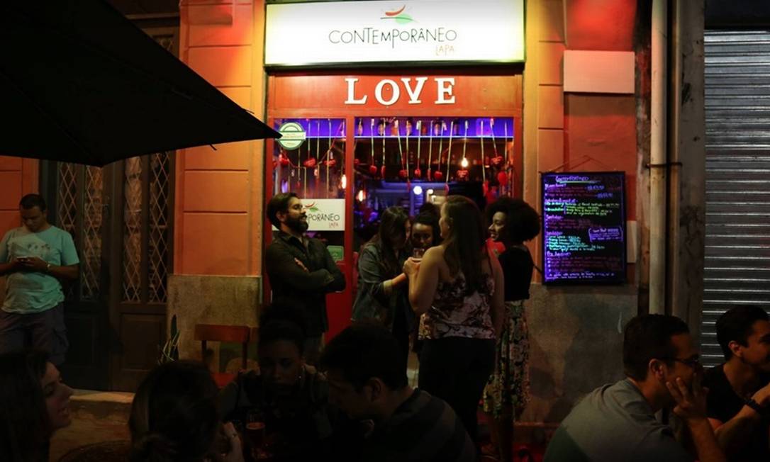 Cr&iacute;tica: Contempor&acirc;neo