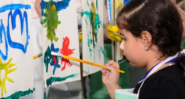Desenho e pintura para crianças: Dicas de atividades para fazer em casa na  quarentena - Armazém de Papelaria