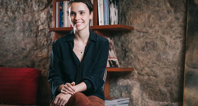 Programação de teatro online tem peça grátis com Débora Falabella; veja roteiro - Vimarsana News