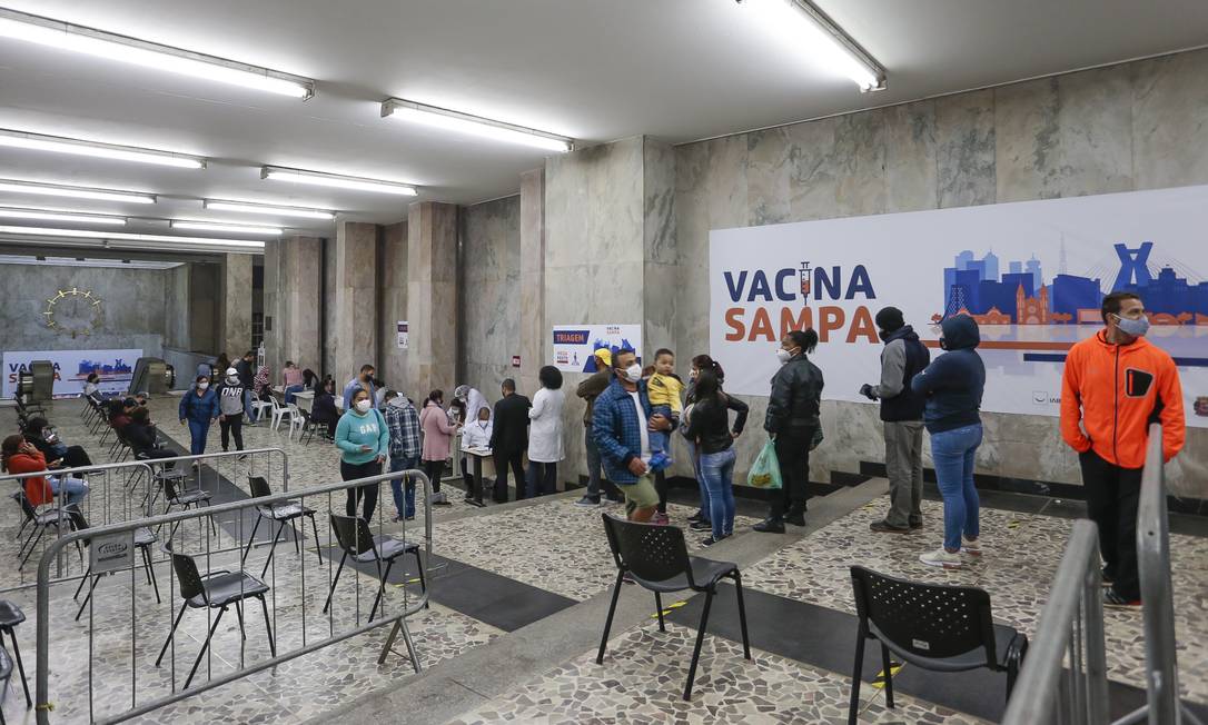 Posto de vacinação para a Covid-19 no Centro de São Paulo (29-6-21). Foto: Edilson Dantas / Agência O Globo