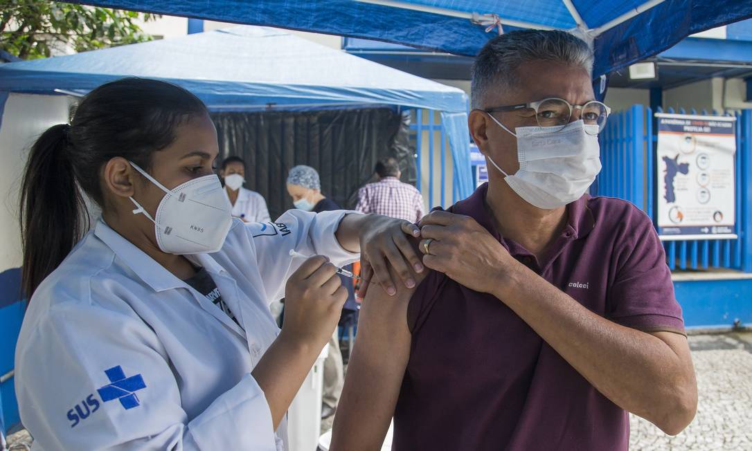 Aplicação de vacina contra a Covid em Unidade Básica de Saúde (UBS) no bairro da Bela Vista, em São Paulo. Foto: Edilson Dantas / Agência O Globo